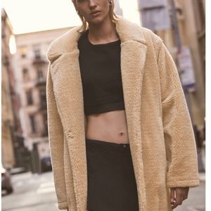 ALO Yoga Tan Teddy Coat